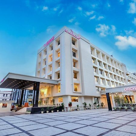 Regenta Dehradun By Royal Orchid Hotels Limited Eksteriør bilde
