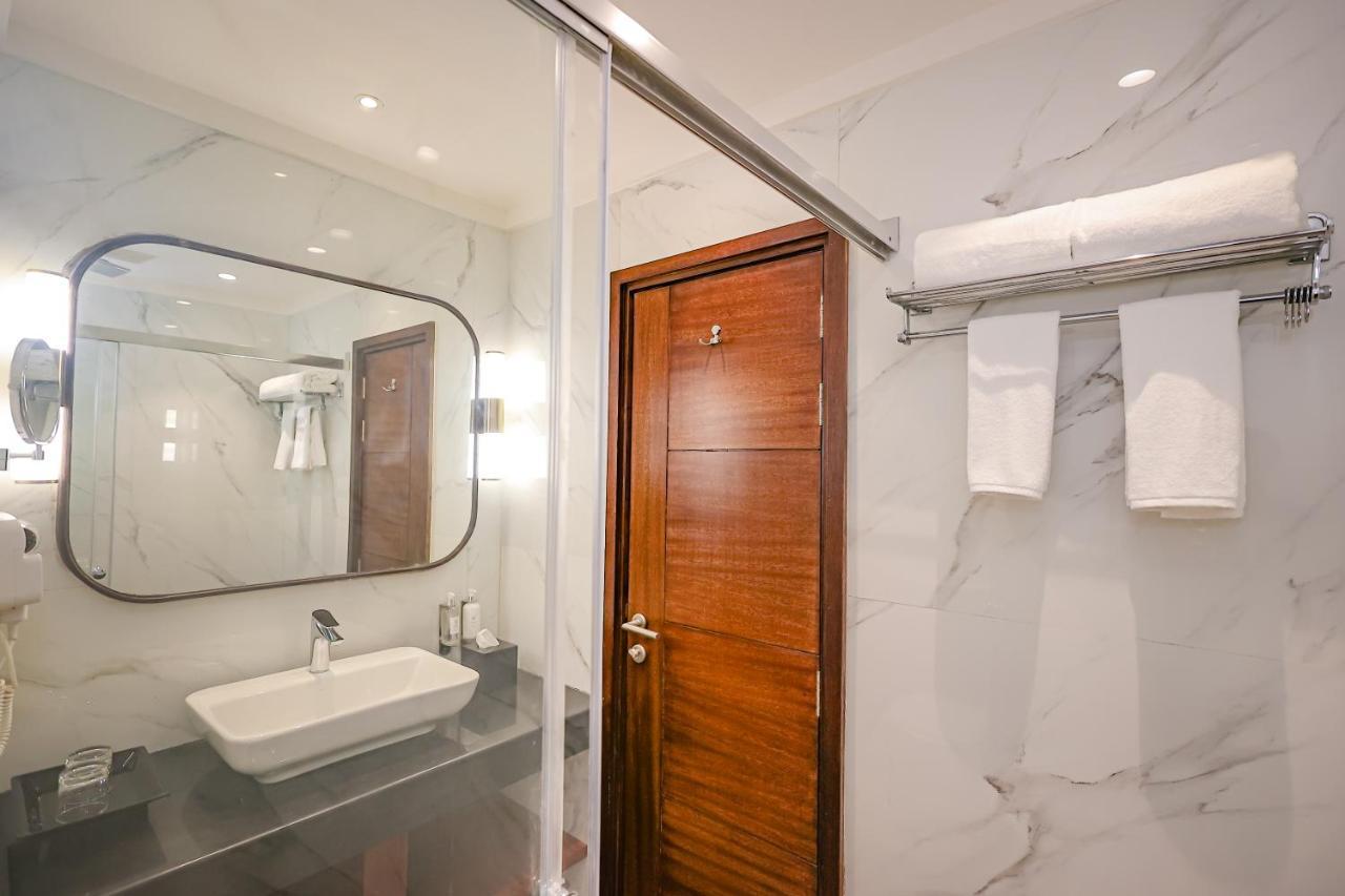 Regenta Dehradun By Royal Orchid Hotels Limited Eksteriør bilde