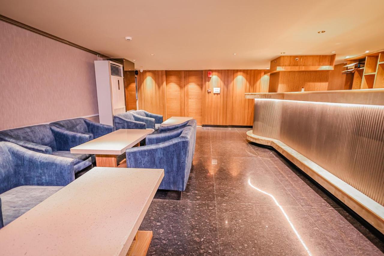 Regenta Dehradun By Royal Orchid Hotels Limited Eksteriør bilde