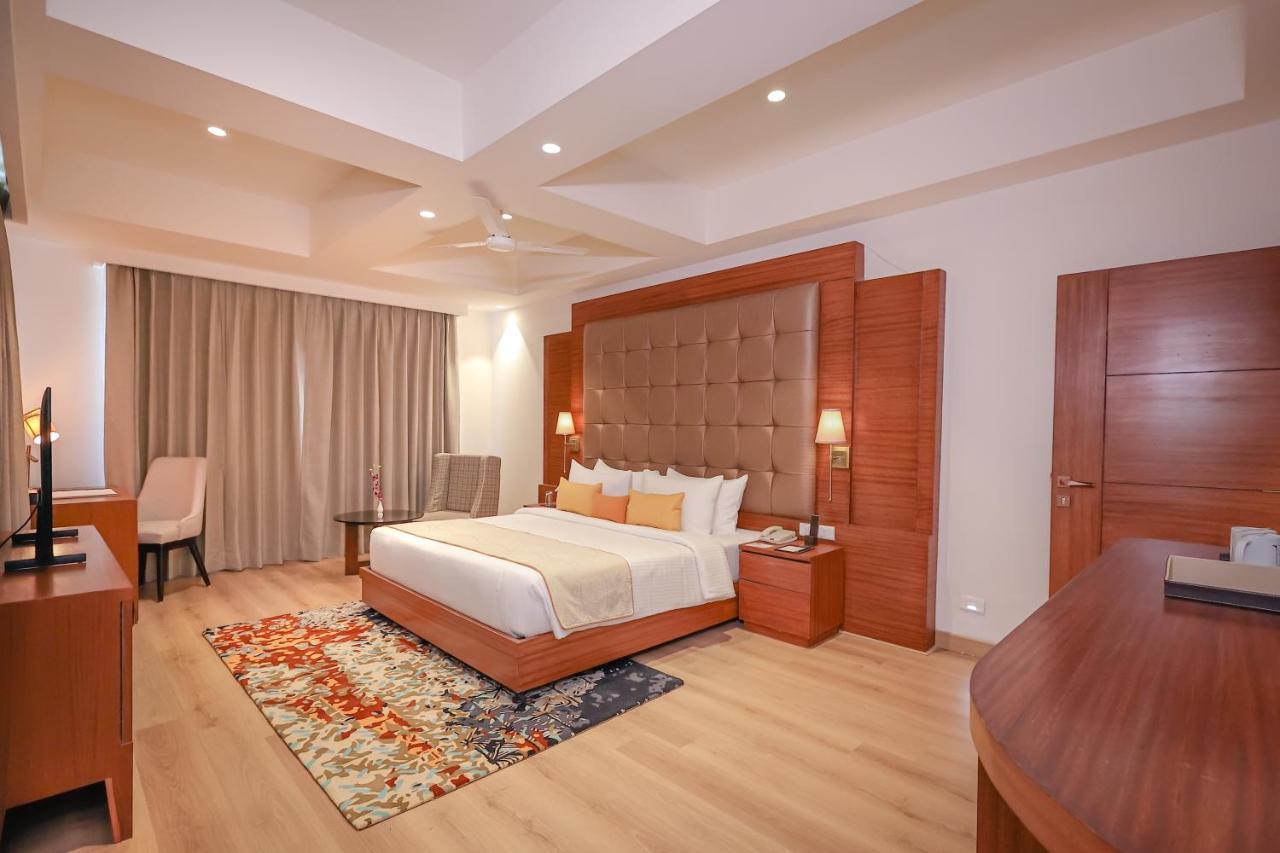 Regenta Dehradun By Royal Orchid Hotels Limited Eksteriør bilde