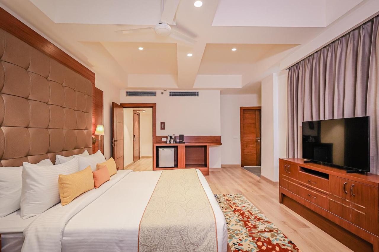 Regenta Dehradun By Royal Orchid Hotels Limited Eksteriør bilde