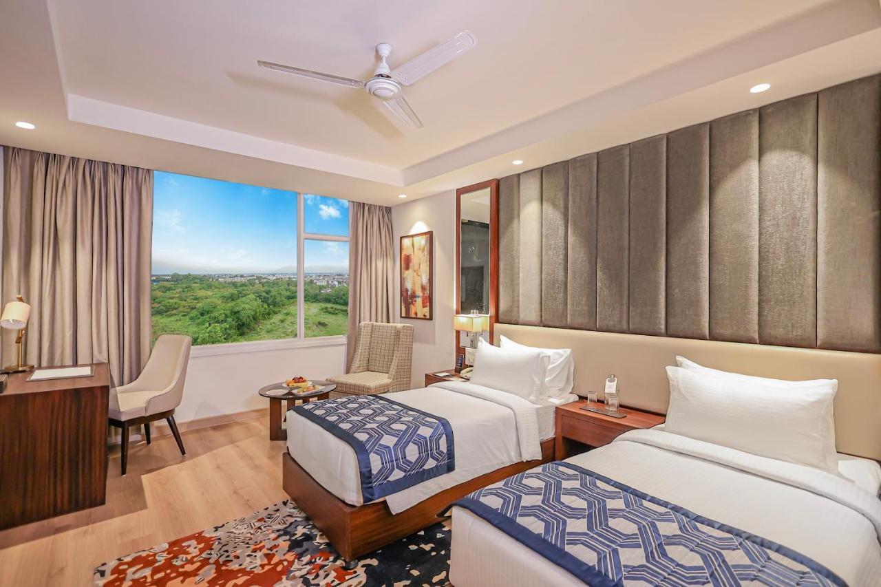 Regenta Dehradun By Royal Orchid Hotels Limited Eksteriør bilde