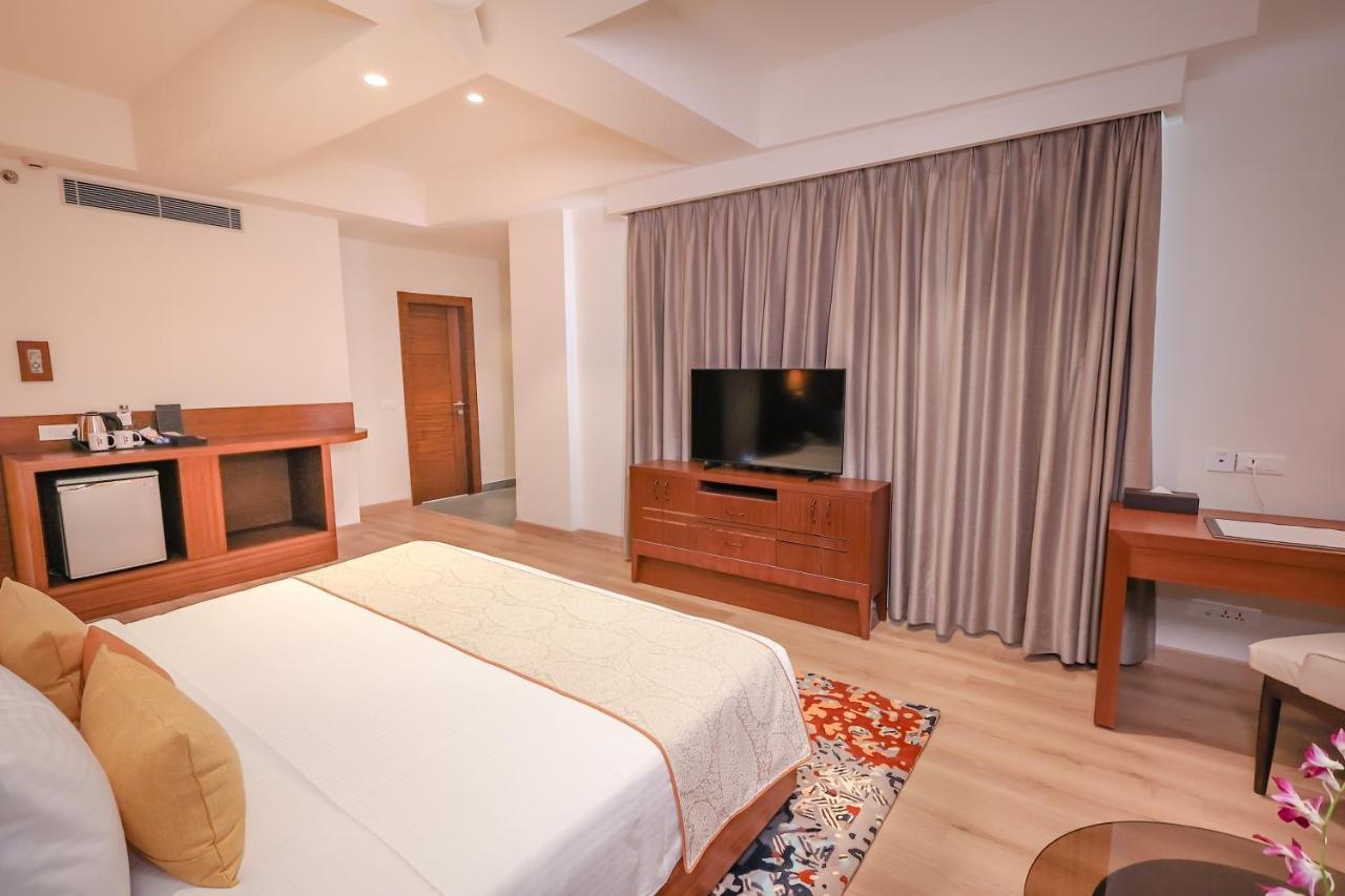 Regenta Dehradun By Royal Orchid Hotels Limited Eksteriør bilde