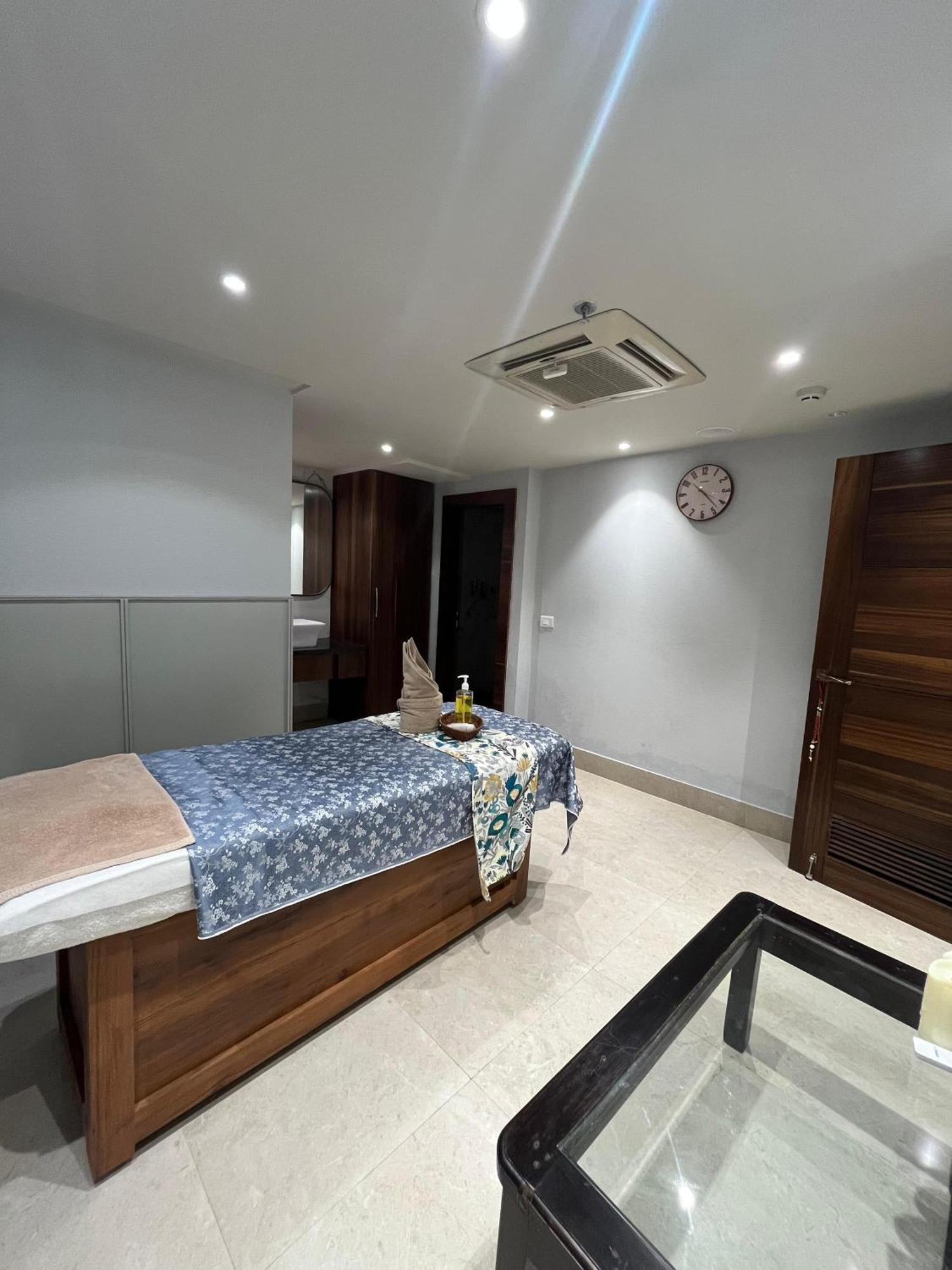 Regenta Dehradun By Royal Orchid Hotels Limited Eksteriør bilde